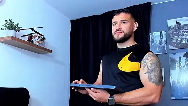 AndrewDiaz online show from November 25, 5:51 am