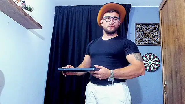 AndrewDiaz online show from April 26, 12:41 am