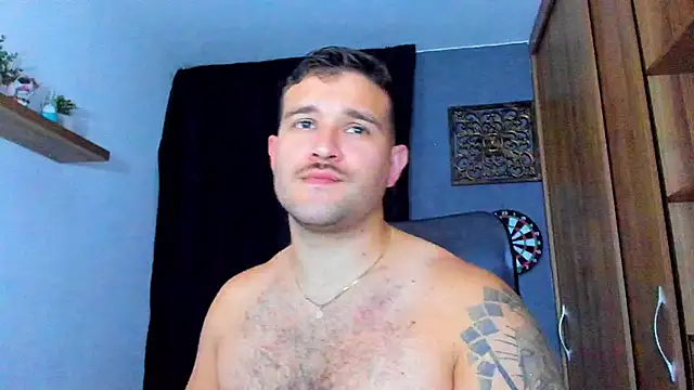 AndrewDiaz online show from June 8, 11:38 pm
