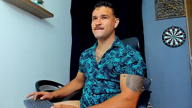 AndrewDiaz online show from June 12, 10:25 am