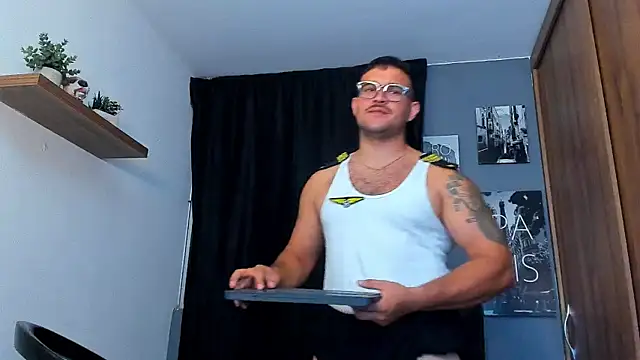 AndrewDiaz online show from June 29, 7:03 am