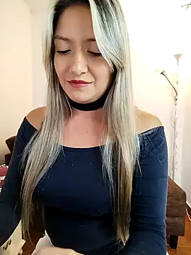 valeriahunter1 online show from January 17, 11:07 pm