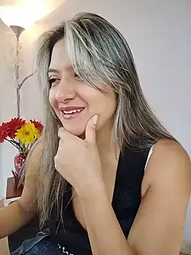 Snapshot of valeriahunter1 chatting on July 10, 9:50 pm valeriahunter1 online show from July 10, 9:50 pm