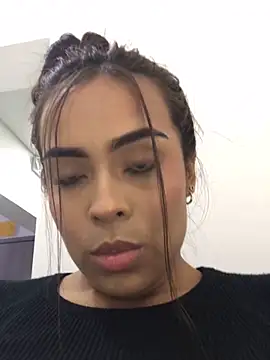 Snapshot of JuanaSimons chatting on February 5, 1:47 am JuanaSimons online show from February 5, 1:47 am