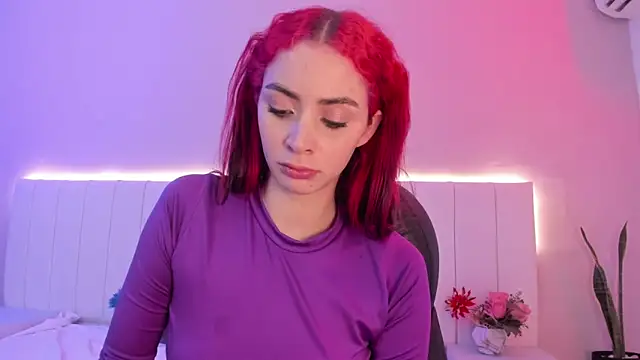 CAMILLEN PETTID online show from November 7, 10:32 pm