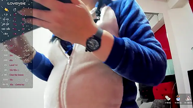 Snapshot of Andrefoxx_ chatting on October 30, 3:19 am Andrefoxx online show from October 30, 3:19 am