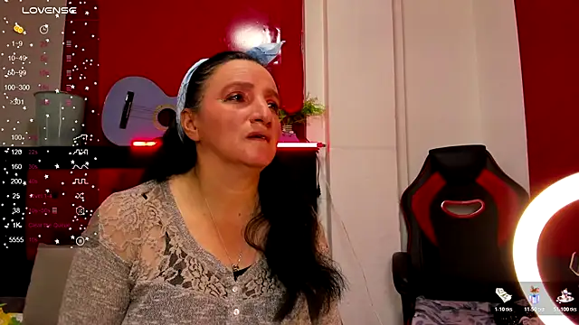 Snapshot of Andrefoxx_ chatting on November 4, 3:05 am Andrefoxx online show from November 4, 3:05 am