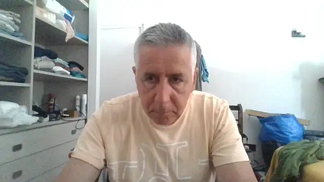 Snapshot of parejamlga58 chatting on May 18, 1:39 pm parejamlga58 online show from May 18, 1:39 pm