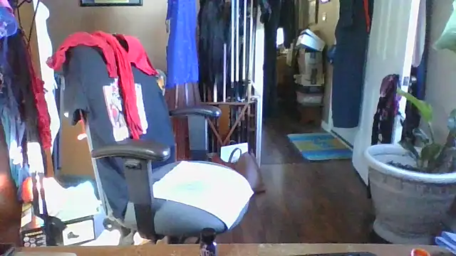 Snapshot of Daremeknot chatting on October 13, 5:13 pm Daremeknot online show from October 13, 5:13 pm