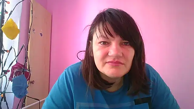 Lucinka1 online show from February 20, 7:34 am