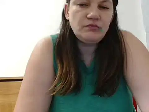 Snapshot of Lucinka1 chatting on February 27, 8:20 pm Lucinka1 online show from February 27, 8:20 pm