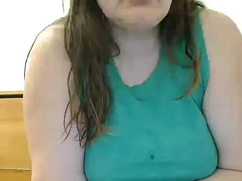 Snapshot of Lucinka1 chatting on February 28, 8:10 pm Lucinka1 online show from February 28, 8:10 pm