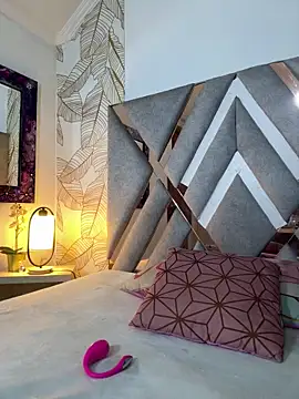 Hannagarces online show from March 28, 11:21 am