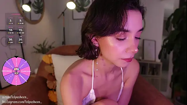 JulietteDee online show from January 6, 9:11 pm
