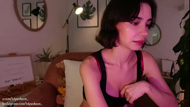 JulietteDee online show from January 17, 9:06 pm