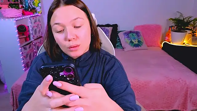 Karen morris online show from November 26, 4:02 am