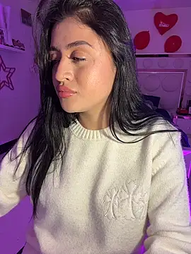 lucianaroy online show from February 17, 4:31 am