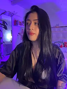 lucianaroy online show from March 29, 11:16 pm