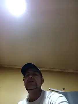 TrainedFinder5 online show from May 8, 12:49 am