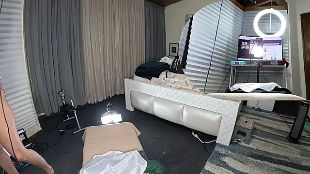 Alondra fetish online show from December 29, 3:44 am
