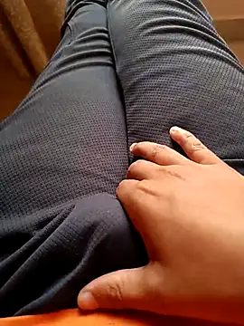 Alonesexyboy1 online show from November 17, 9:26 am