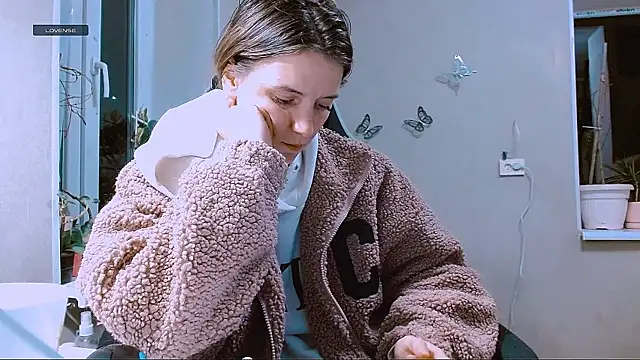 RosaJil online show from April 19, 6:43 pm