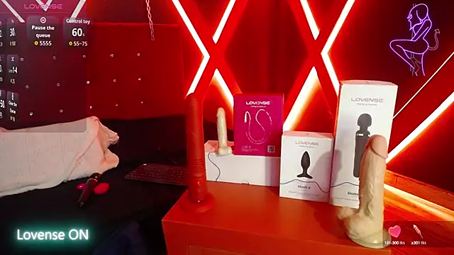 Snapshot of Natasha_699 chatting on October 7, 7:44 pm Natasha 699 online show from October 7, 7:44 pm