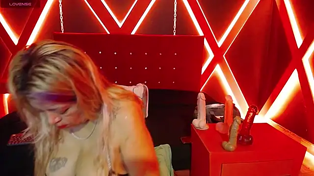 Snapshot of Natasha_699 chatting on November 3, 7:59 pm Natasha 699 online show from November 3, 7:59 pm