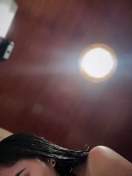 Snapshot of MarianaBenz chatting on December 20, 11:34 pm MarianaBenz online show from December 20, 11:34 pm