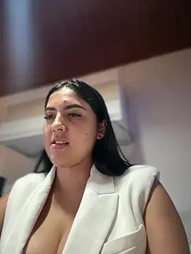 Snapshot of MarianaBenz chatting on January 17, 11:52 pm MarianaBenz online show from January 17, 11:52 pm