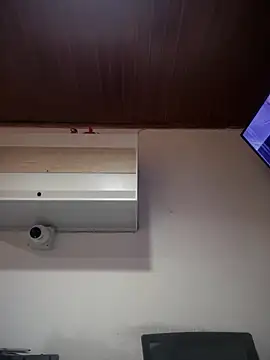 Snapshot of MarianaBenz chatting on February 10, 12:15 am MarianaBenz online show from February 10, 12:15 am