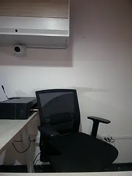 Snapshot of MarianaBenz chatting on February 12, 12:49 am MarianaBenz online show from February 12, 12:49 am