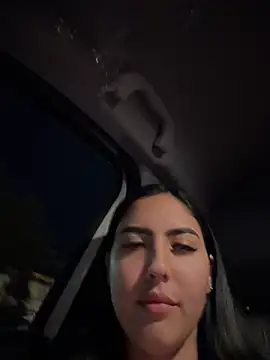 MarianaBenz online show from June 29, 2:51 am