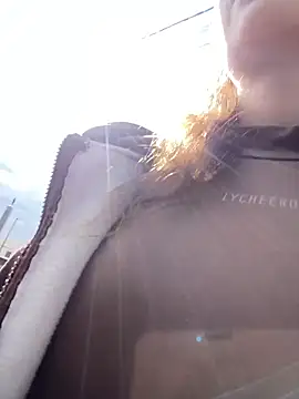 QuitieLia online show from March 30, 7:42 am