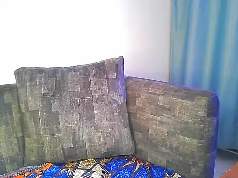 Snapshot of petiteebony_81 chatting on January 27, 5:58 pm petiteebony 81 online show from January 27, 5:58 pm