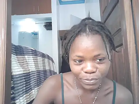 Snapshot of petiteebony_81 chatting on February 7, 9:37 am petiteebony 81 online show from February 7, 9:37 am