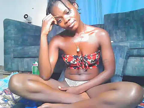 Snapshot of petiteebony_81 chatting on February 8, 2:26 am petiteebony 81 online show from February 8, 2:26 am