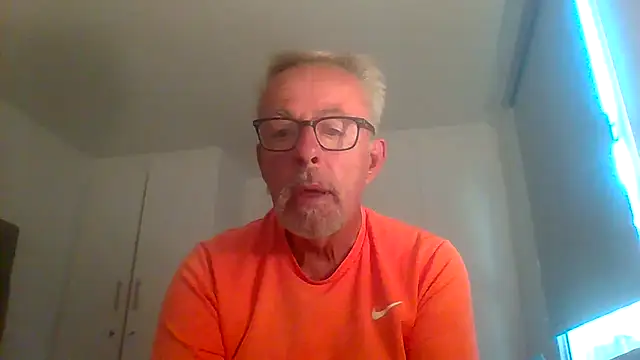 tuggy59 online show from September 22, 4:58 am