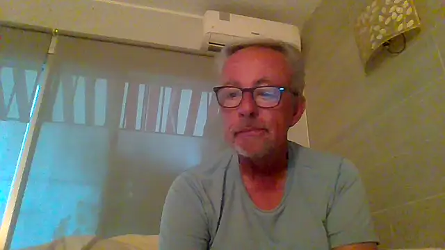 tuggy59 online show from November 17, 6:52 am