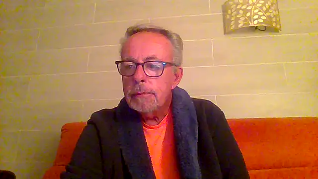 tuggy59 online show from December 2, 5:13 am