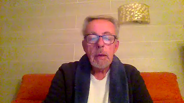 tuggy59 online show from December 22, 5:59 am