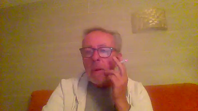 tuggy59 online show from April 14, 4:07 am