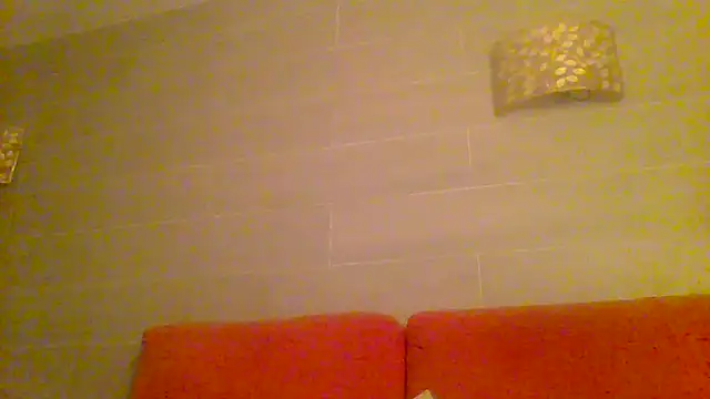 Snapshot of tuggy59 chatting on April 20, 3:53 am tuggy59 online show from April 20, 3:53 am