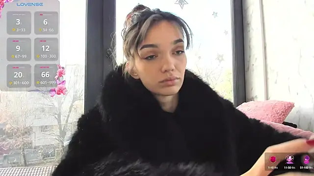 Sassy Teen online show from December 12, 10:45 am