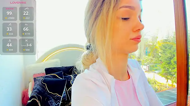 Sassy Teen online show from April 12, 6:18 am