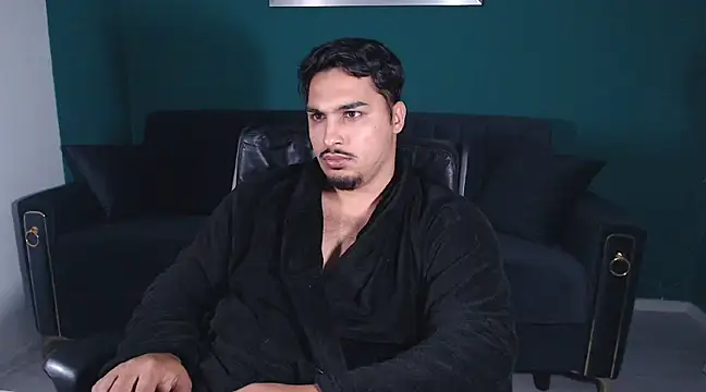 Snapshot of ZenoBaro1 chatting on February 3, 5:03 pm ZenoBaro1 online show from February 3, 5:03 pm