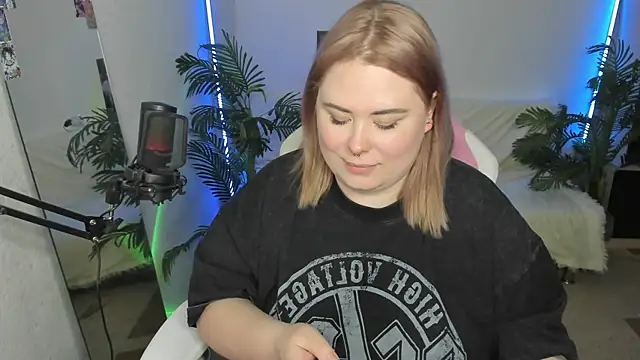 Akemi BBW online show from March 2, 7:34 pm