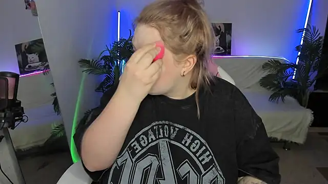 Akemi BBW online show from March 7, 6:11 pm