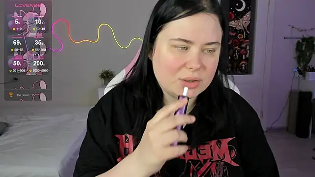 Akemi BBW online show from July 8, 8:19 am