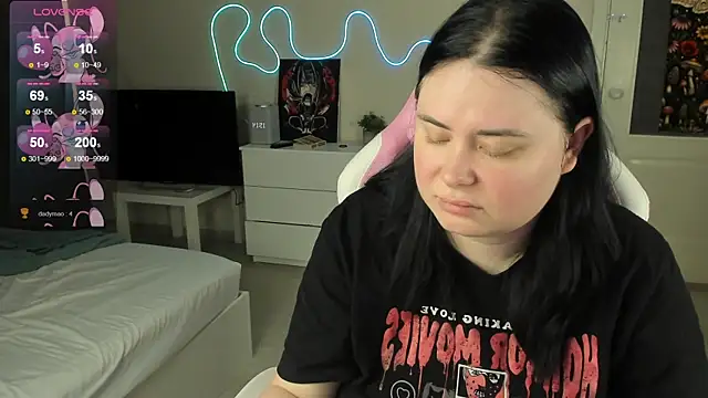 Akemi BBW online show from July 30, 12:15 pm